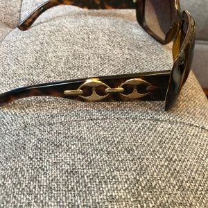 Gucci Accessories - Gucci 3062 Sunglasses Gucci Accessories - Gucci 3062 Sunglasses